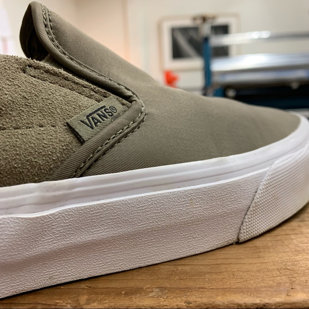 VANS Slip On Nylon & Suede Military Green size 9
